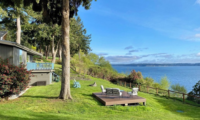 Langley Casa | Saratoga by the Sea by AvantStay | Panoramic View, Near Langley
