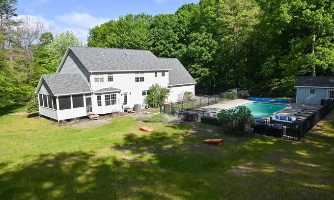 Saratoga Springs Casa | Saratoga oasis on 5.5 acres w/ inground pool