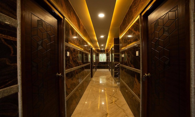 Tambaram Hotel | Saravana Shelters Residency