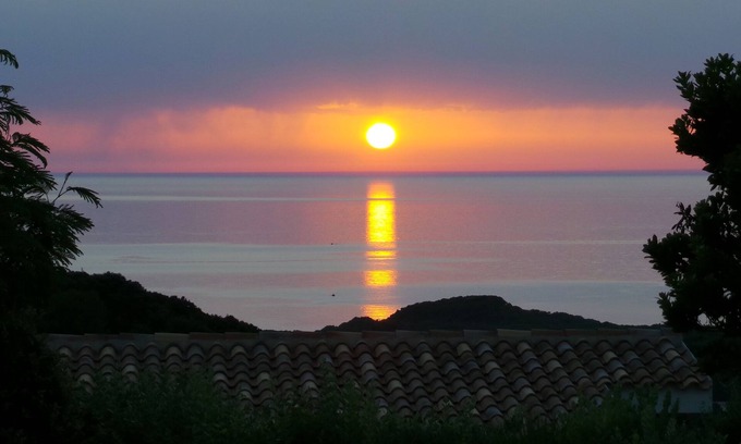 Rena Majore Villa | CERDEÑA RENA MAJORE VILLA BRILLANTE VISTA AL MAR PISCINA Y JARDÍN PRIVADO