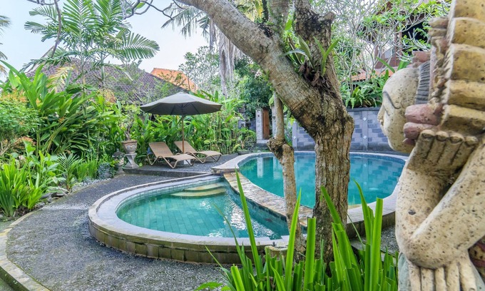 Penestanan Cama Y Desayuno | Sari Bamboo Bungalows