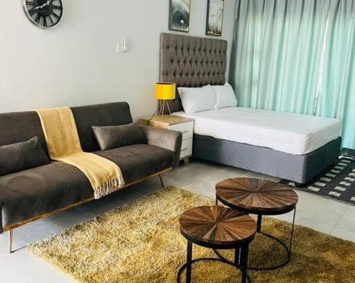 Gaborone Apartamento | Sarona Apartment Studio F203 - HoneyBee Apartment