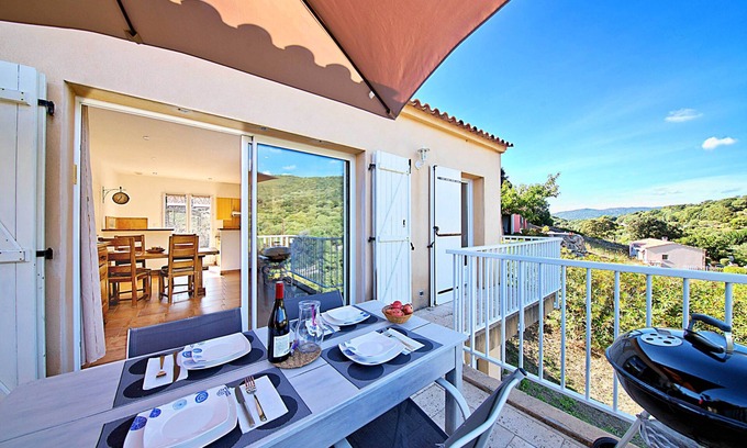 Sartene Villa | Sartene Orasi: apartamento en villa muy confortable, aire acondicionado, WiFi