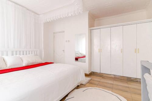 Embakasi Cama Y Desayuno | Saruni Homes