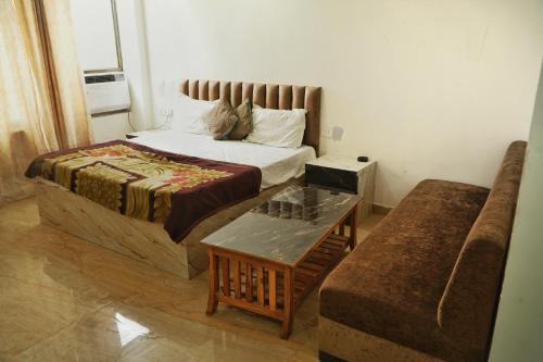 Jaunpur Casa | Satyam Guest House