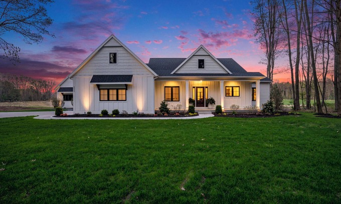 Saugatuck Cabaña | Saugatuck Oasis-pond, pool, hot tub, game room, fire pit, walk to town-sleeps 12