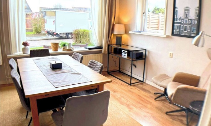 Paesens-Moddergat Casa | Sauna and whirlpool | Beautiful holiday home in Northeast Friesland on the dike
