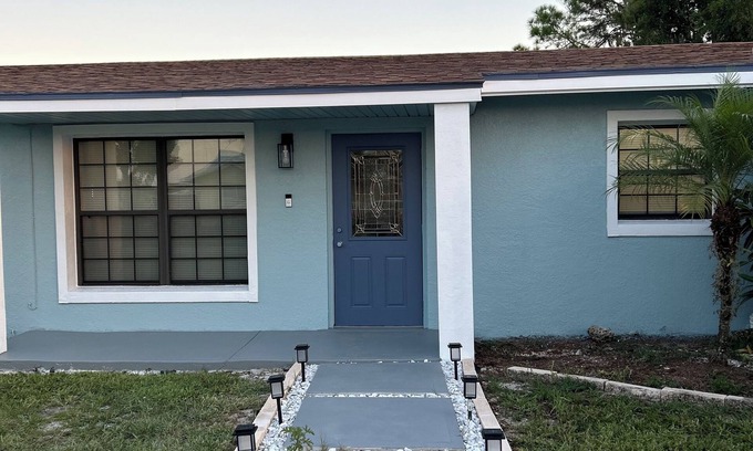 Sebring Casa | Save this to your favorites ❤️ Lake Access Cottage in Sebring. One-of-a-kind.