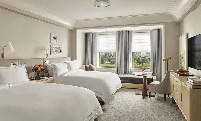 Back Bay East Hotel | Savor An Exhilarating Experience! Pet-friendly Property near Old State House!