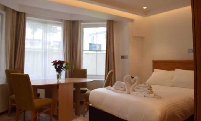 Shoreditch Hotel | Savoy Apartments