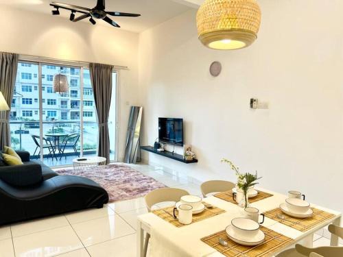 Bandar Puchong Jaya Apartamento | SB 1-10Pax Sky Pod Puchong 2Room IOI Mall LRT WiFi