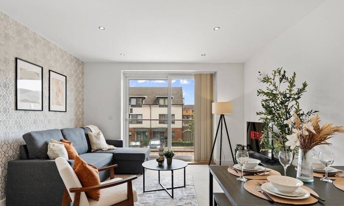 Reading Apartamento | Scandi Abode in Central Reading - Balcony