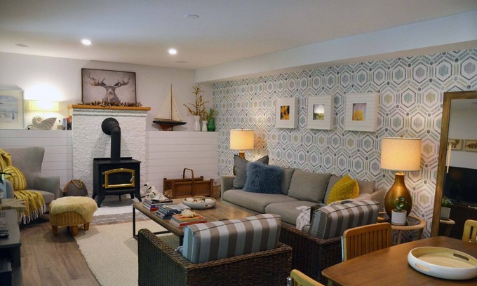 Bedford Casa | Scandi Coastal-Private & Cozy 2 bdrm walkout basement.
