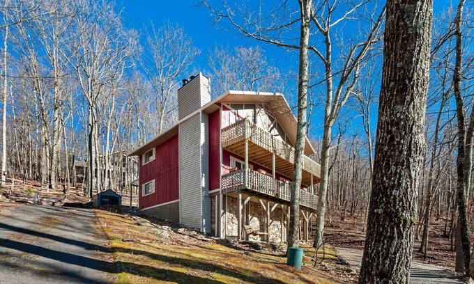 Beech Mountain Casa | Scandinavian Inspired Chalet