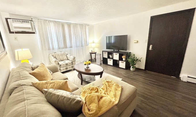 Marion Apartamento | Scape to Your Marion Getaway!