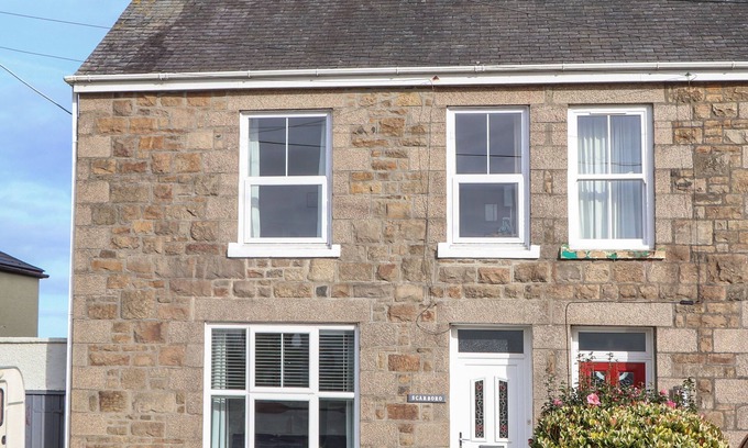 Carnbrea Cabaña | SCARBORO, pet friendly, with a garden in Redruth