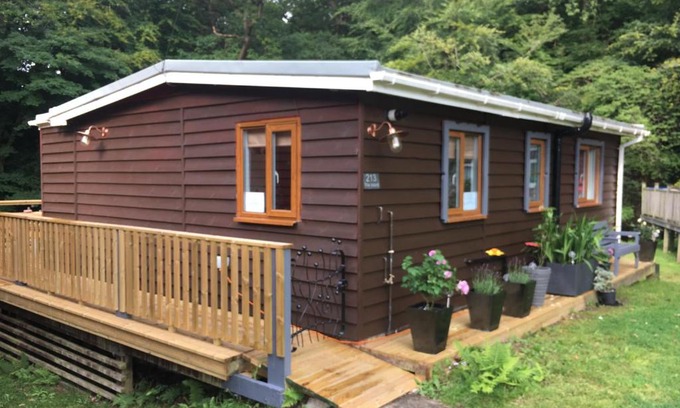 Bont Newydd Casa | Scarlett Cabin Glan Gwna