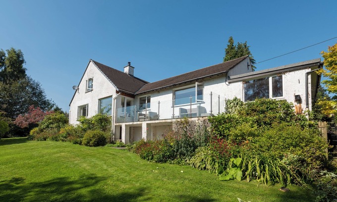 Crosthwaite Casa | SCARSDALE, pet friendly, luxury holiday cottage in Crosthwaite