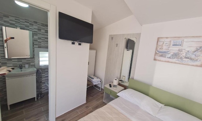 Scauri Cama Y Desayuno | Scauri Rooms B&B