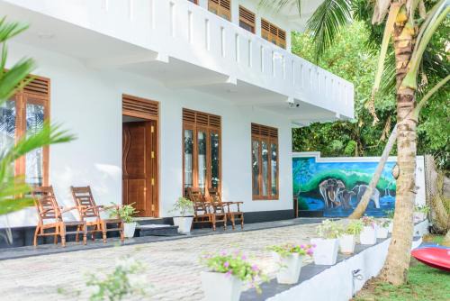 Dodanduwa Hotel | Scenery River Star Hotel
