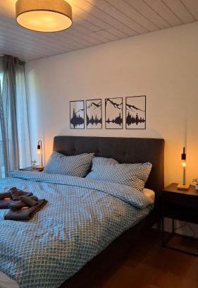 Lungern Apartamento | Scenic Holiday Apartment with Balcony Views