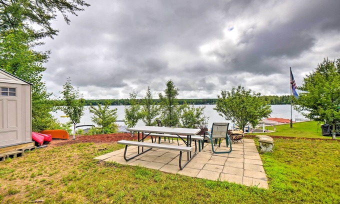 Waterboro Casa | Scenic Little Ossipee Lake Retreat w/ Grill!