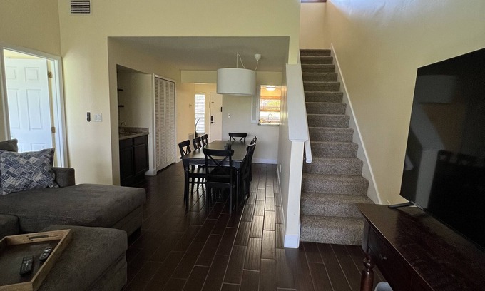 Nichols Condominio | Scenic Retreat - Spacious condo - 2 bedrooms, 2 full baths, loft, sleeps 7.