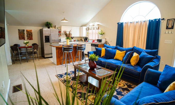 Stone Mountain Apartamento | Scenic & Serene Stone Mountain Apartment Hideaway