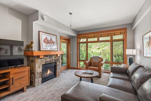 Snowmass Village Casa | Scenic Slopeside Haven The Snowmass Village Gem