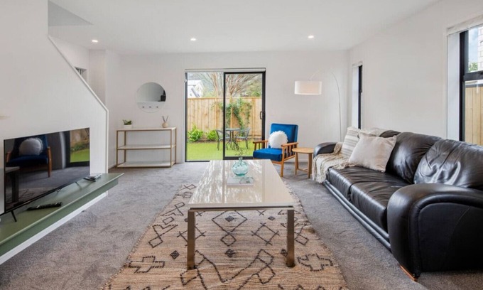 Trentham Casa | Scenic Views from our 2-BR Trentham Hideaway