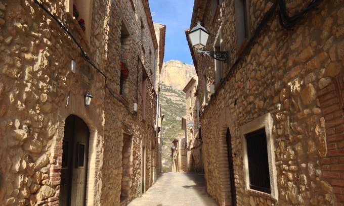 La Morera de Montsant Casa | Experiencia de la Edad Media: Priorat Wine and Nature Lovers