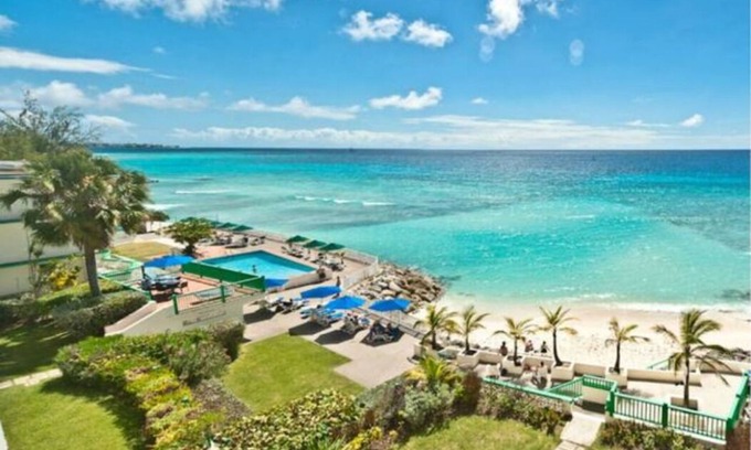 West Coast Apartamento | Scenic Beach View Studio Room 2 TwinBeds 1 Sofa AC TV-MA