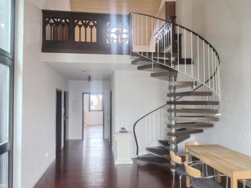 Bretzenheim Apartamento | Schöne Maisonette im Villa 12-5 Uni Mainz