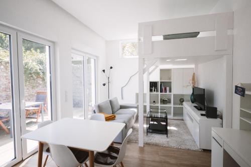 Stadtwald Apartamento | Schöne, moderne Wohnung mit großzügiger Terasse