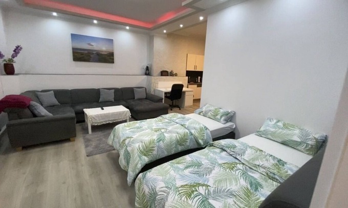 Selb Apartamento | Schöne Wohnung 72qm, Nähe Stadt- & Schulzentrum, 8 km von der Tschechei Entfernt