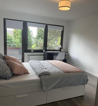 Frintrop Apartamento | Schönes Apartment 1,5 Zimmer mit Balkon in Frintrop Essen