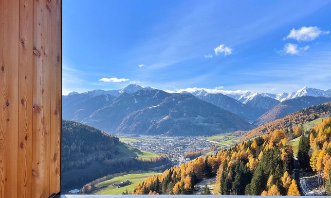 Vipiteno Apartamento | Schallerhof Sterzing "pförfis": Ferienwohnung am Bauernhof für Zwei mit Ausblick