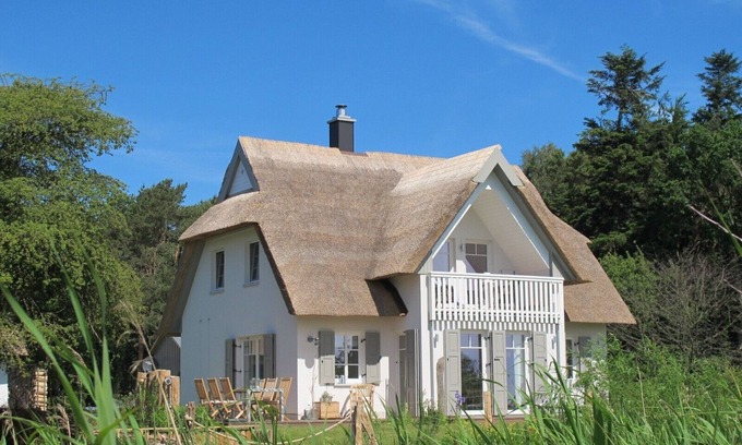Born auf dem Darss Casa | Schilfhaus-Darss, encantadora casa de campo bajo un techo de paja en una fantástica ubicación junto a la bahía