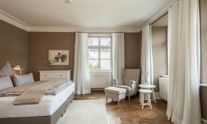 Immenstaad am Bodensee Apartamento | Schloss Kirchberg - Rosé