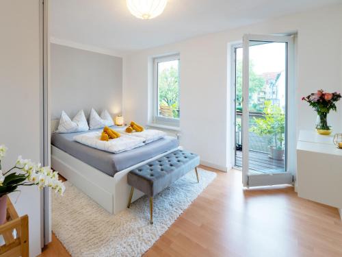 Schwerin Apartamento | Schlosskönig - Modernes & zentrales Apartment mit Balkon und Arbeitsplatz