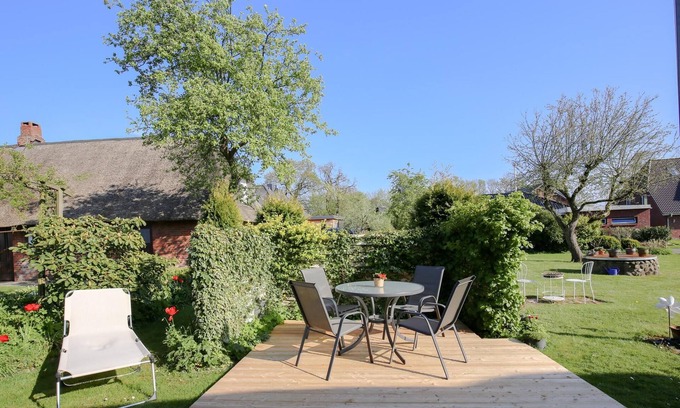 Rantrum Apartamento | Holiday apartment Schmucke Stuuv in Rantrum for up to 4 people