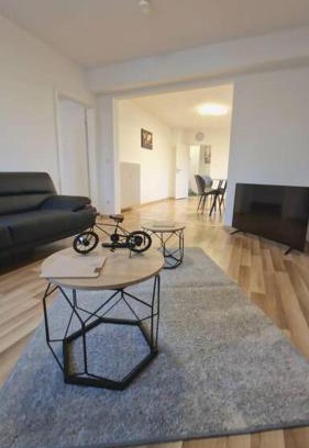 Bergisch Gladbach Apartamento | Schnee Apartment GL-25