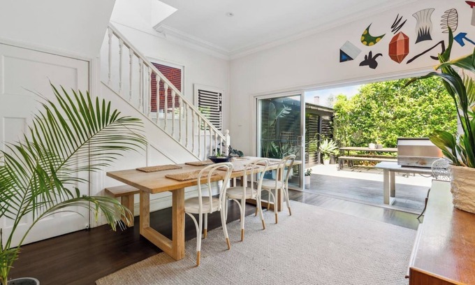 Randwick Casa | Schneiderhaus Bold and Bright by Centennial Park