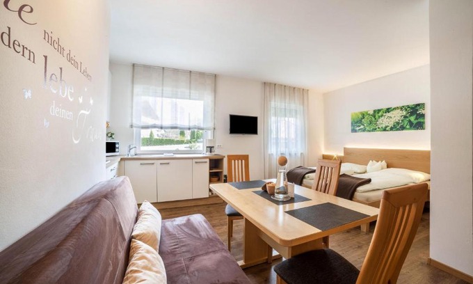 Rabla Apartamento | Schnitzer Ferienwohnung Holunder