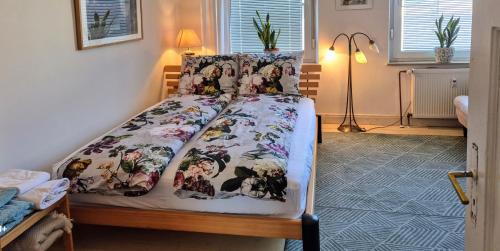 Flehe Casa | Schoenes helles Zimmer mit Bad, Nähe Bilk, Nähe Uni