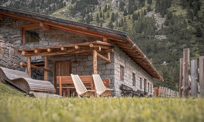 Valle Aurina Casa | Schöllbergalm in the Rotbachtal on the Schwarzenstein | Ahrntal | South Tyrol