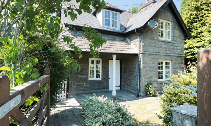 Builth Wells Cabaña | Casa de la escuela, construye pozos