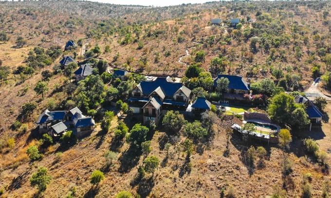 Bela-Bela Cabina | Schrikkloof Private Nature Reserve, home of The Lions Foundation