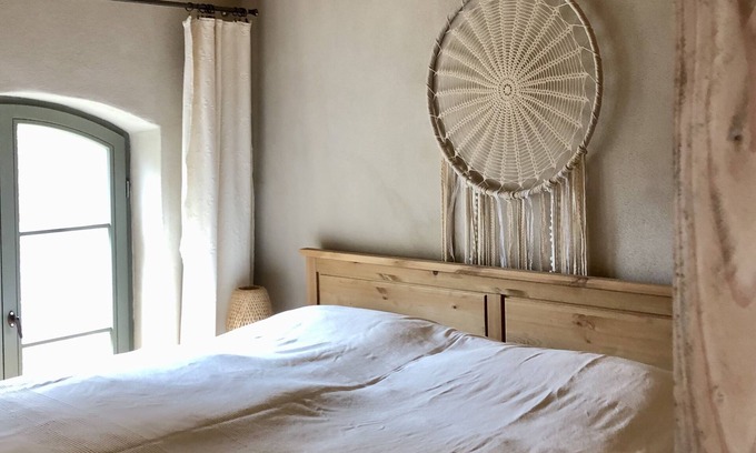 Oberhavel Apartamento | Schwalbennest - 2022 Eröffnete Maisonette-ferienwohnung auf Vierseithof
