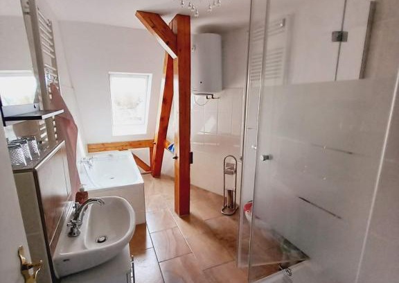 Markisch Buchholz Apartamento | Schwarzer Adler Ferienwohnung mit 3 Schlafzimmern und 2 WC